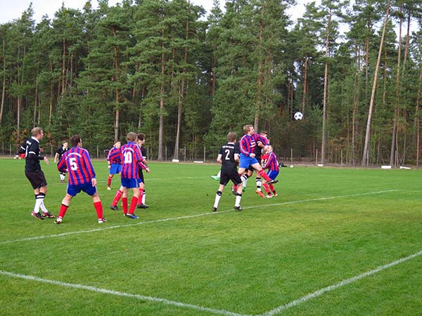 TSV 04 Feucht II - SV Höhenberg II 5:1 (4:0)